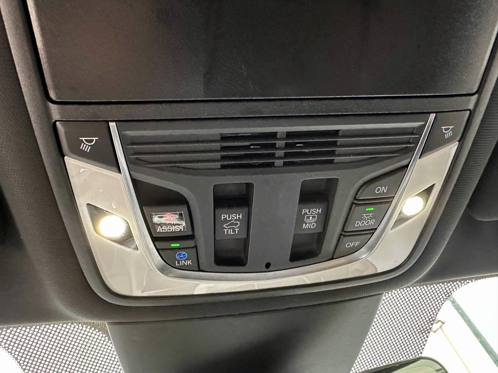 Used 2023 Black Acura SH-AWD w/A-Spec Package image 36