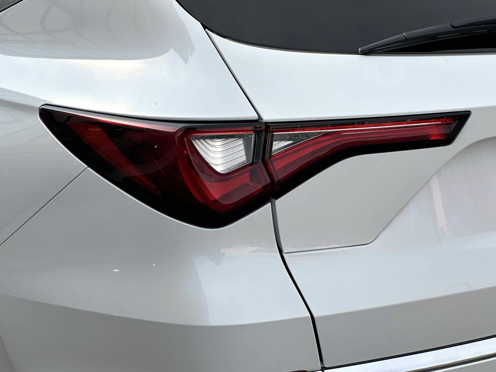 Certified Used 2023 White Acura SH-AWD image 9