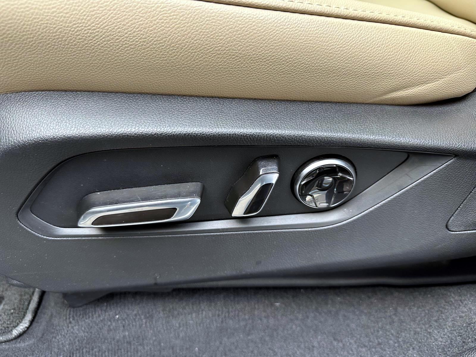 Certified Used 2023 White Acura SH-AWD image 20