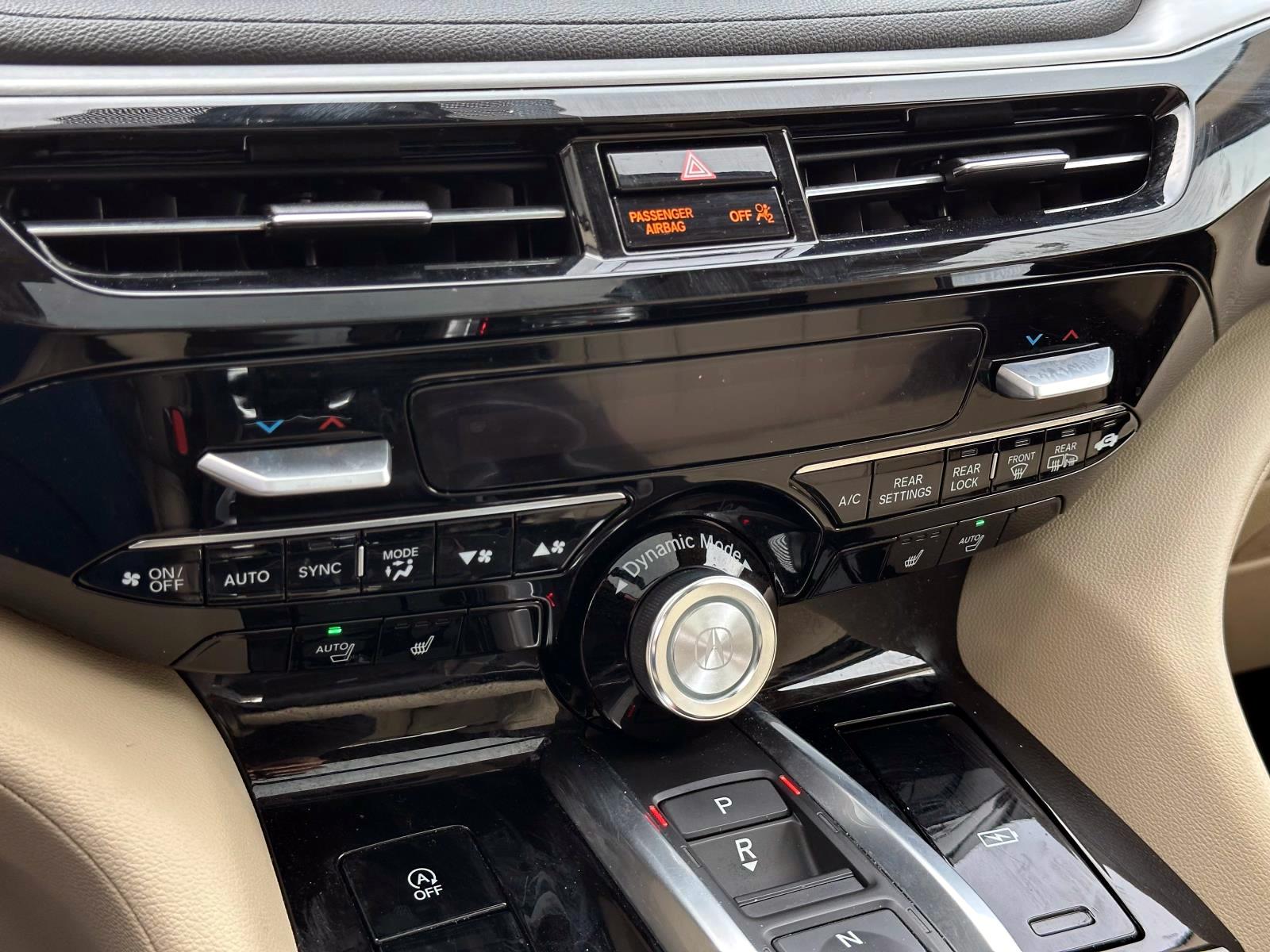 Certified Used 2023 White Acura SH-AWD image 32