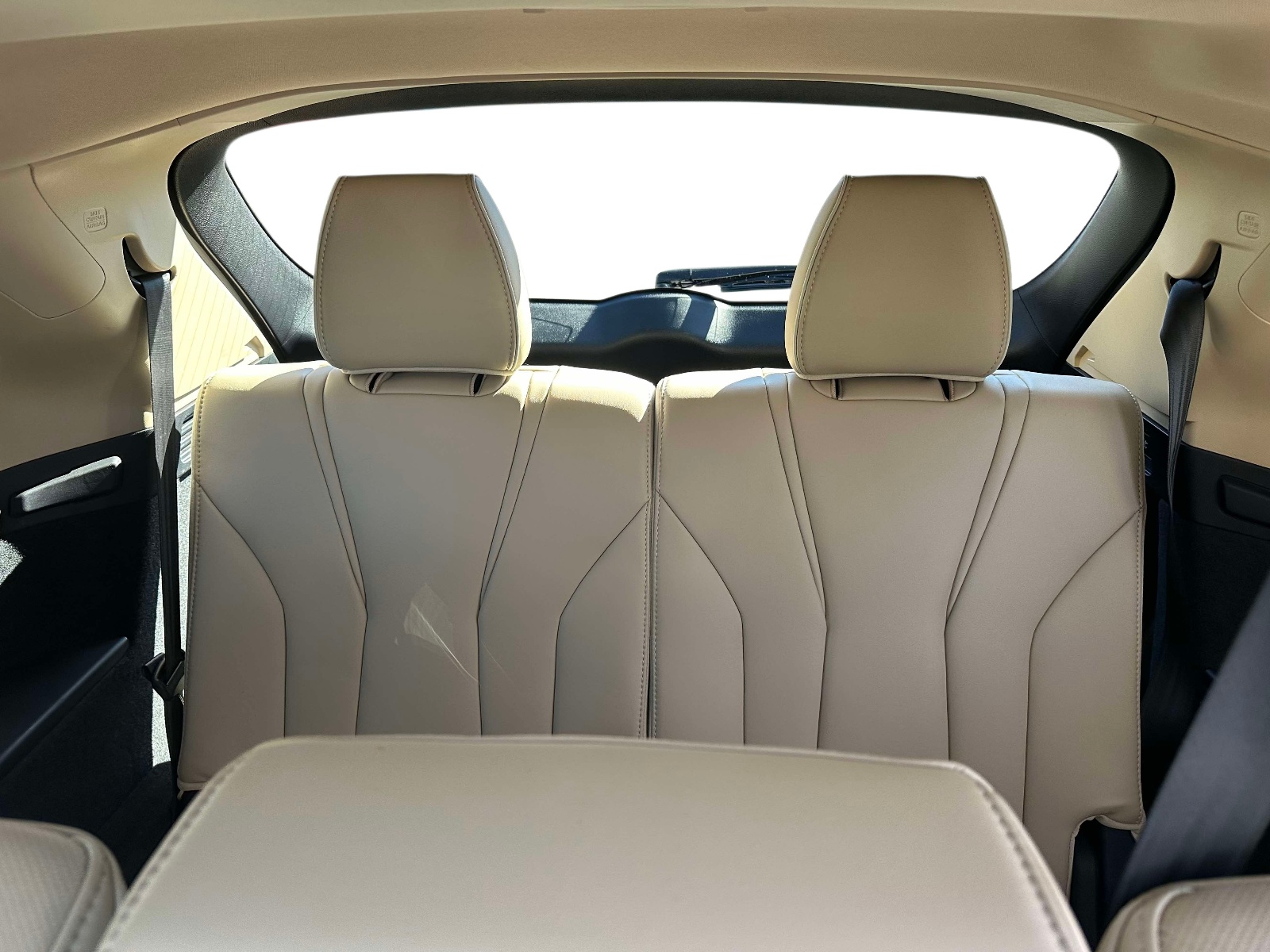 Certified Used 2022 White Acura Advance image 18