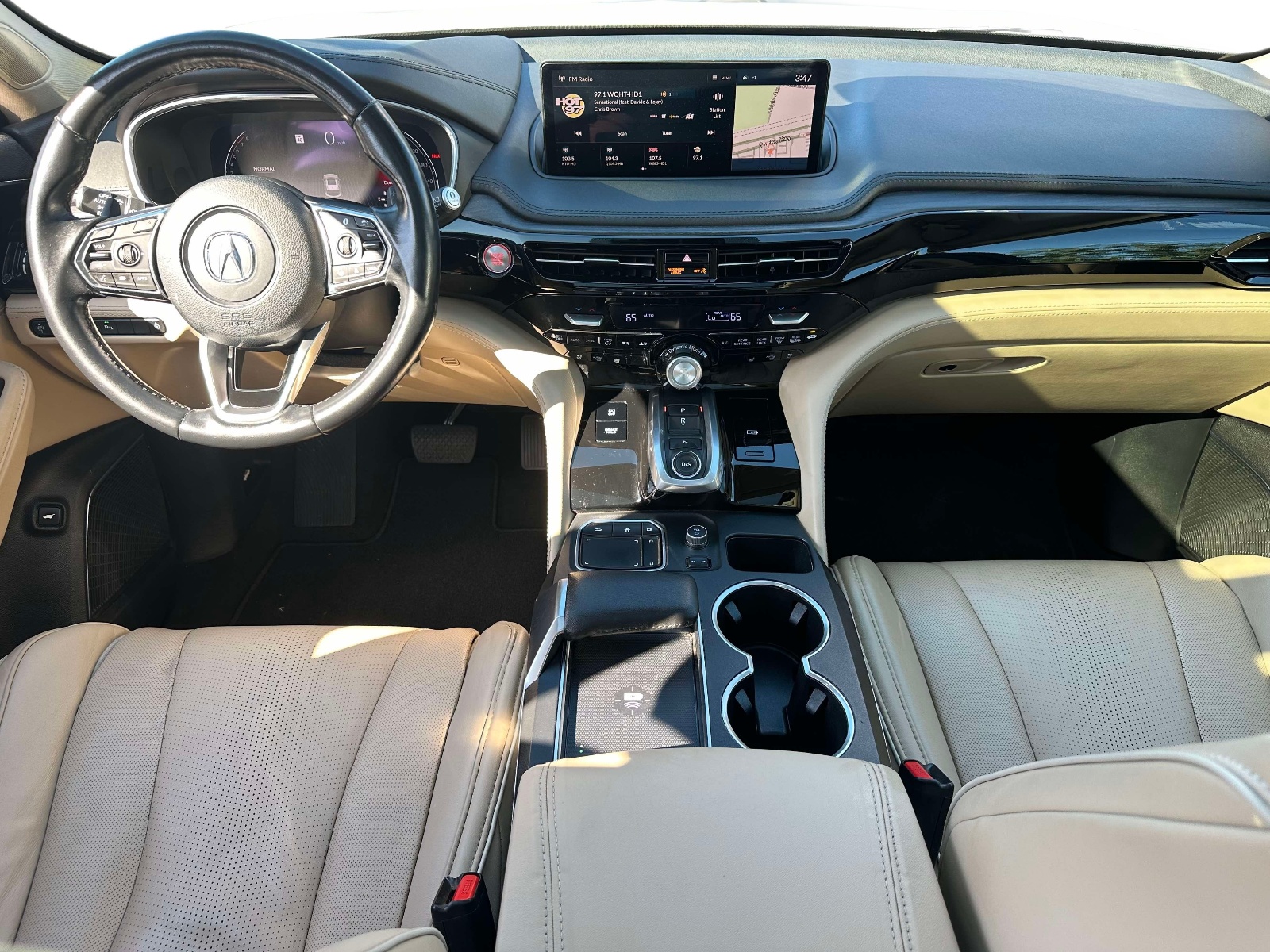 Certified Used 2022 White Acura Advance image 22