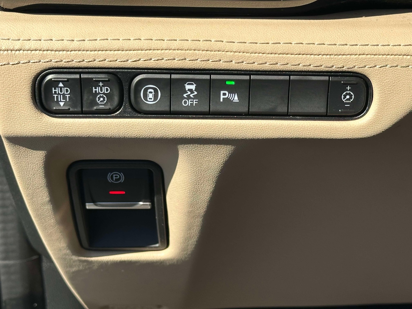Certified Used 2022 White Acura Advance image 30