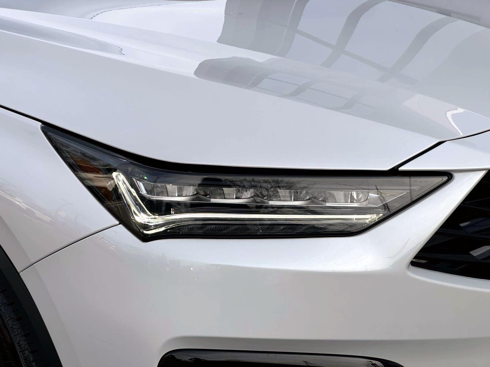 Used 2025 White Acura SH-AWD w/A-Spec Advance Package image 8