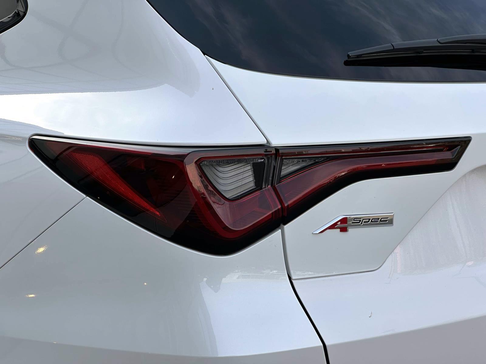 Used 2025 White Acura SH-AWD w/A-Spec Advance Package image 9