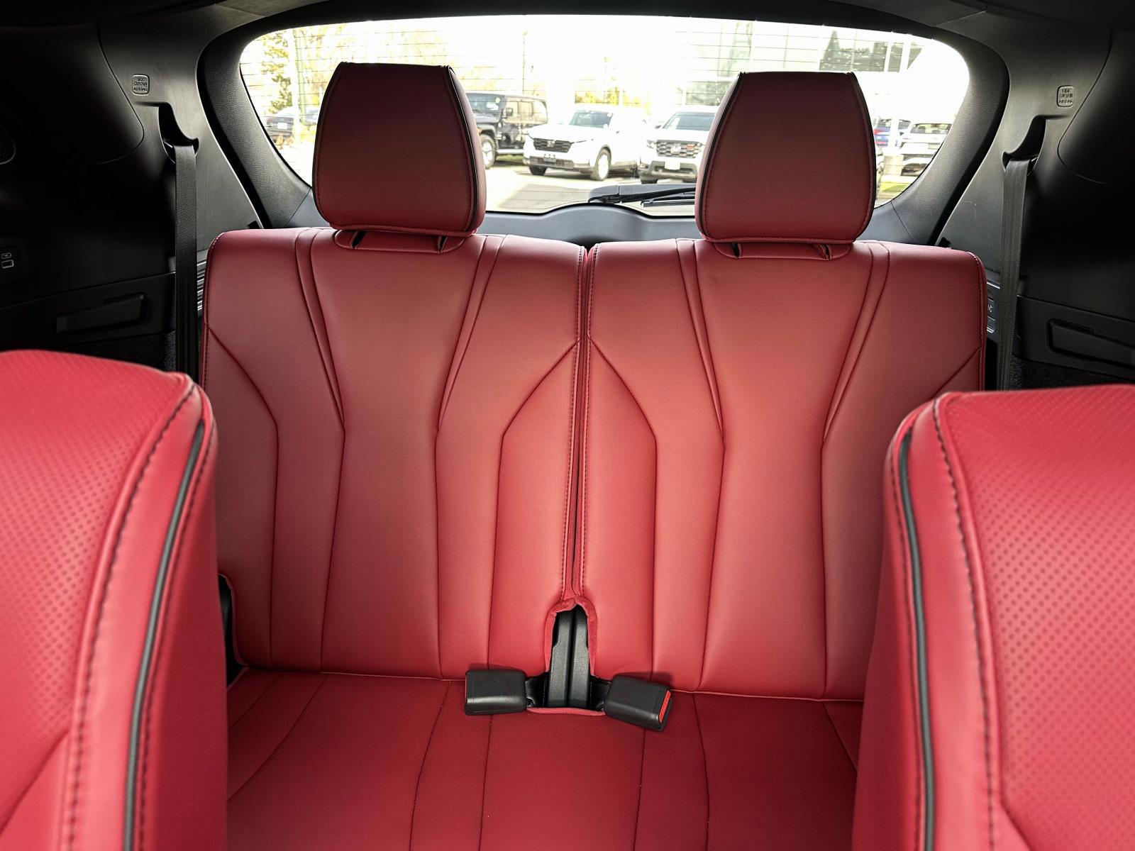 Used 2025 White Acura SH-AWD w/A-Spec Advance Package image 11