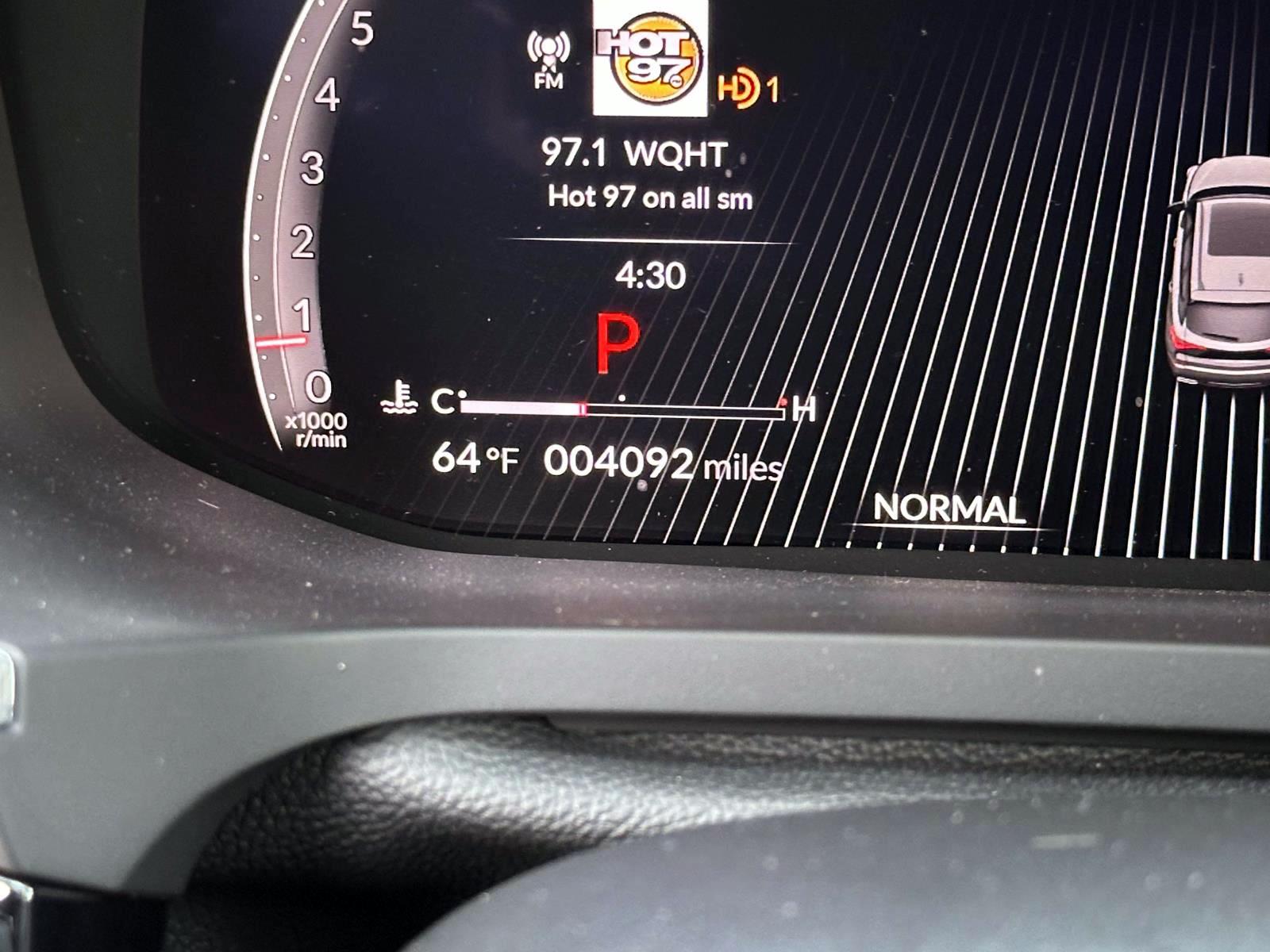 Used 2025 White Acura SH-AWD w/A-Spec Advance Package image 29