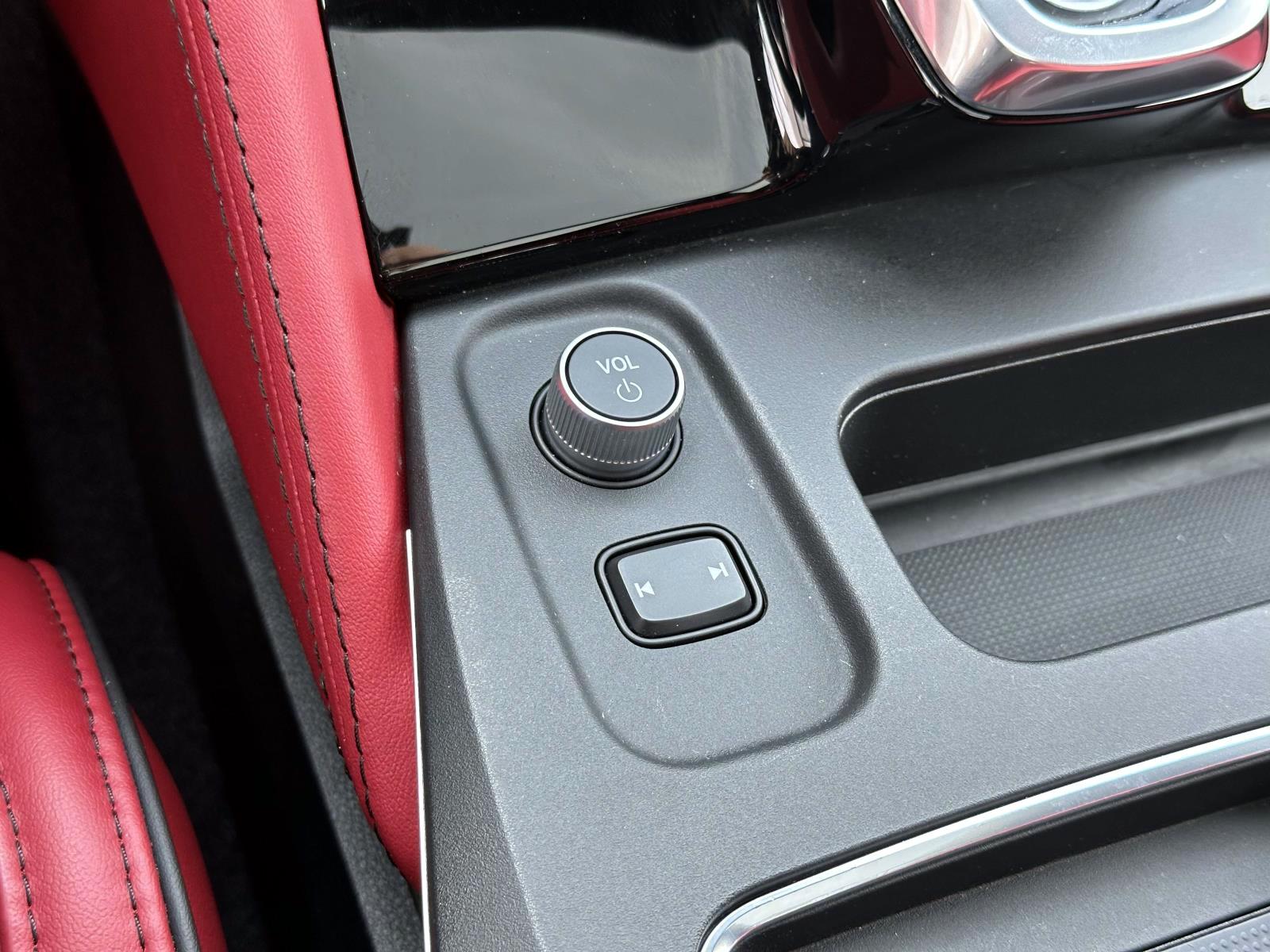 Used 2025 White Acura SH-AWD w/A-Spec Advance Package image 35