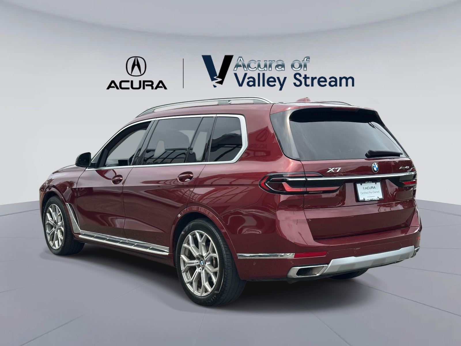 Used 2025 Red BMW xDrive40i Sports Activity Vehicle image 7