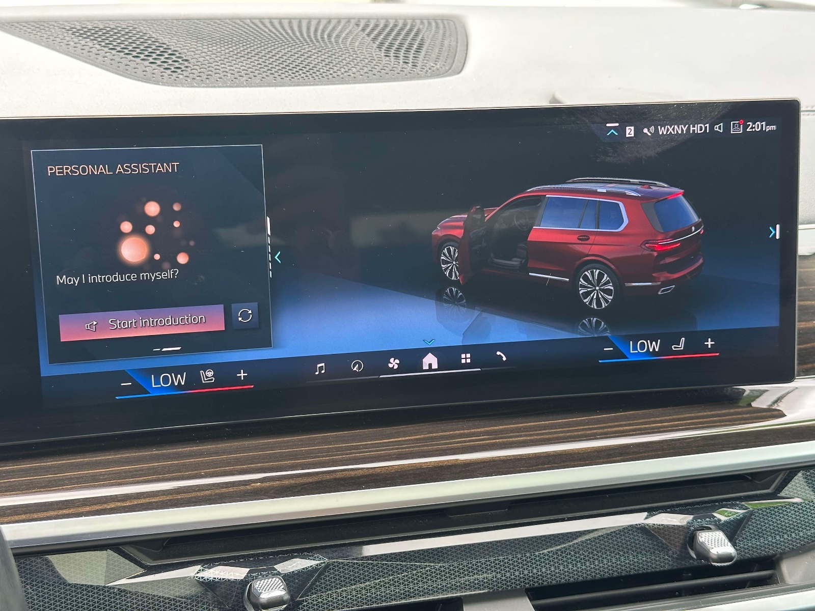 Used 2025 Red BMW xDrive40i Sports Activity Vehicle image 34