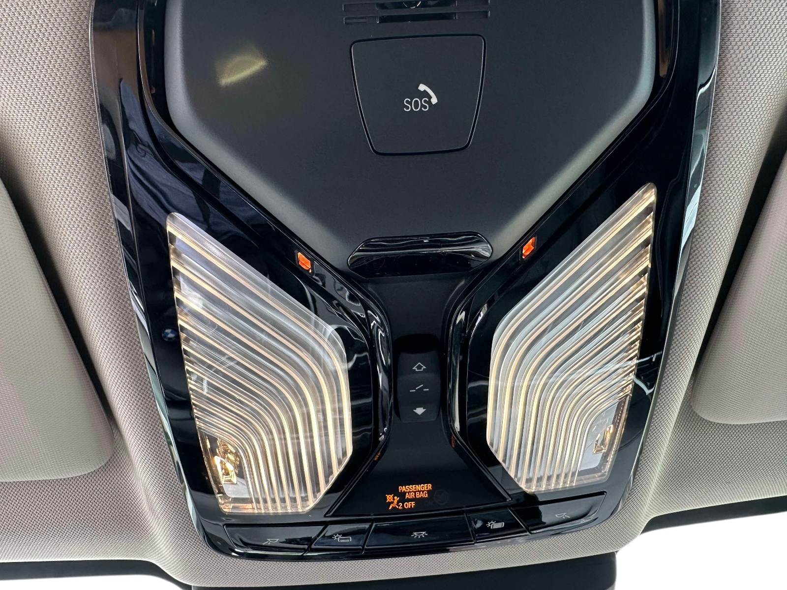Used 2025 Red BMW xDrive40i Sports Activity Vehicle image 41