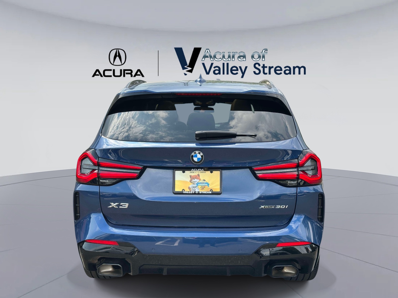 Used 2024 Phytonic Blue Metallic BMW xDrive30i Sports Activity Vehicle image 6