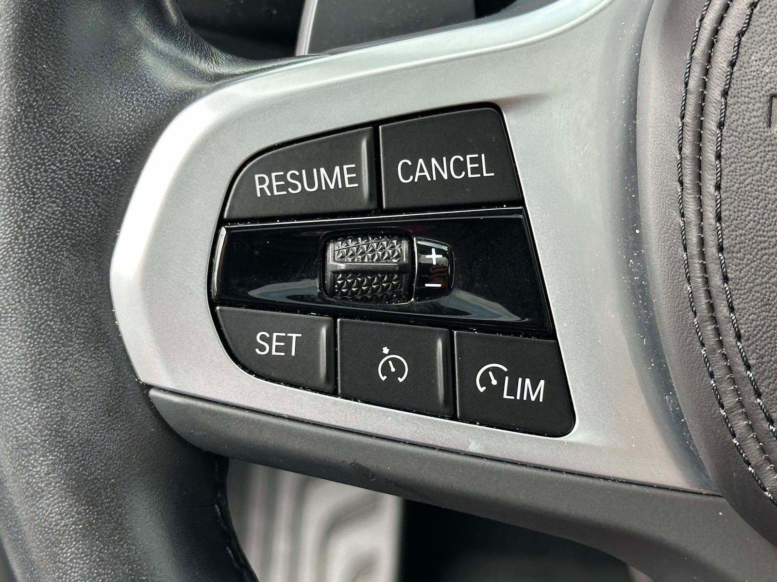 Used 2024 Phytonic Blue Metallic BMW xDrive30i Sports Activity Vehicle image 28