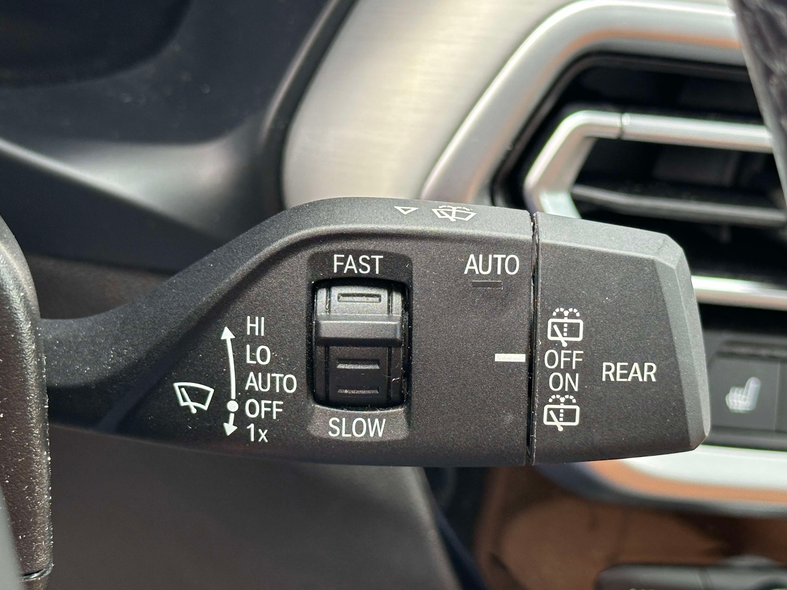 Used 2024 Phytonic Blue Metallic BMW xDrive30i Sports Activity Vehicle image 31