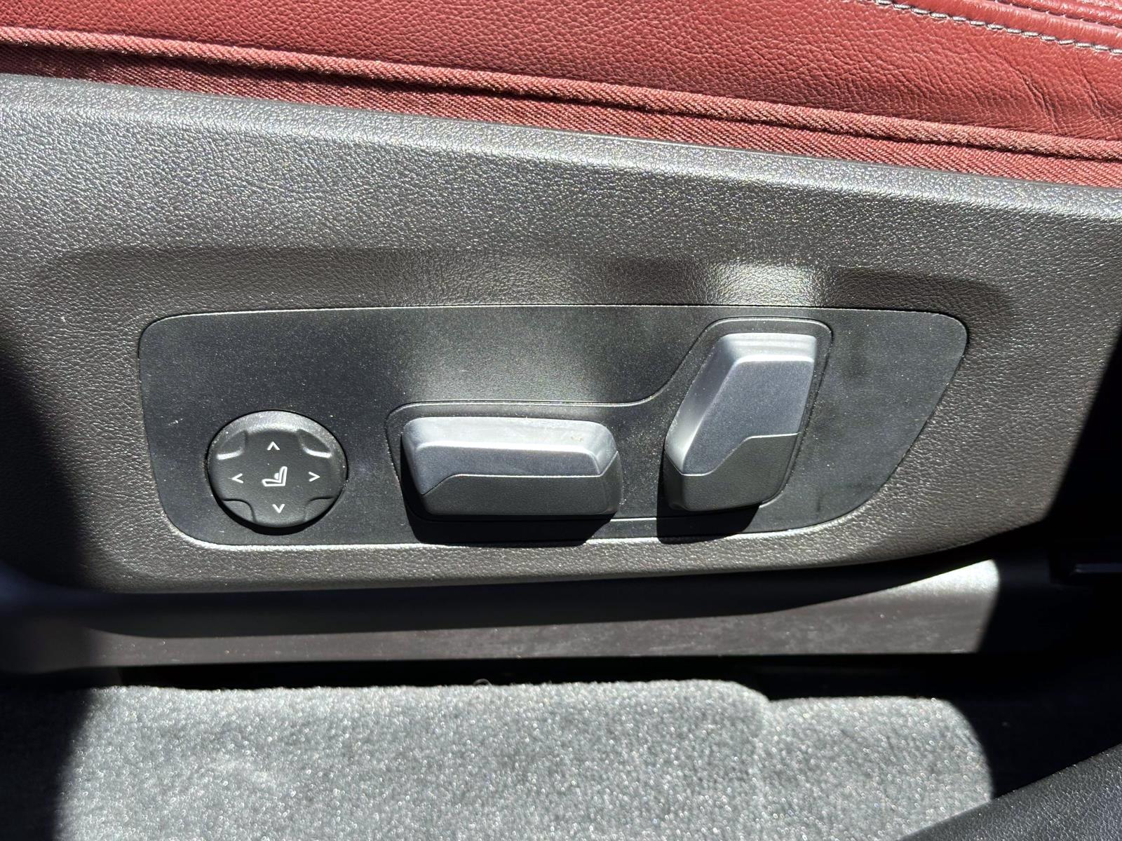 Used 2023 Skyscraper Gray Metallic BMW xDrive30i Sports Activity Vehicle image 19