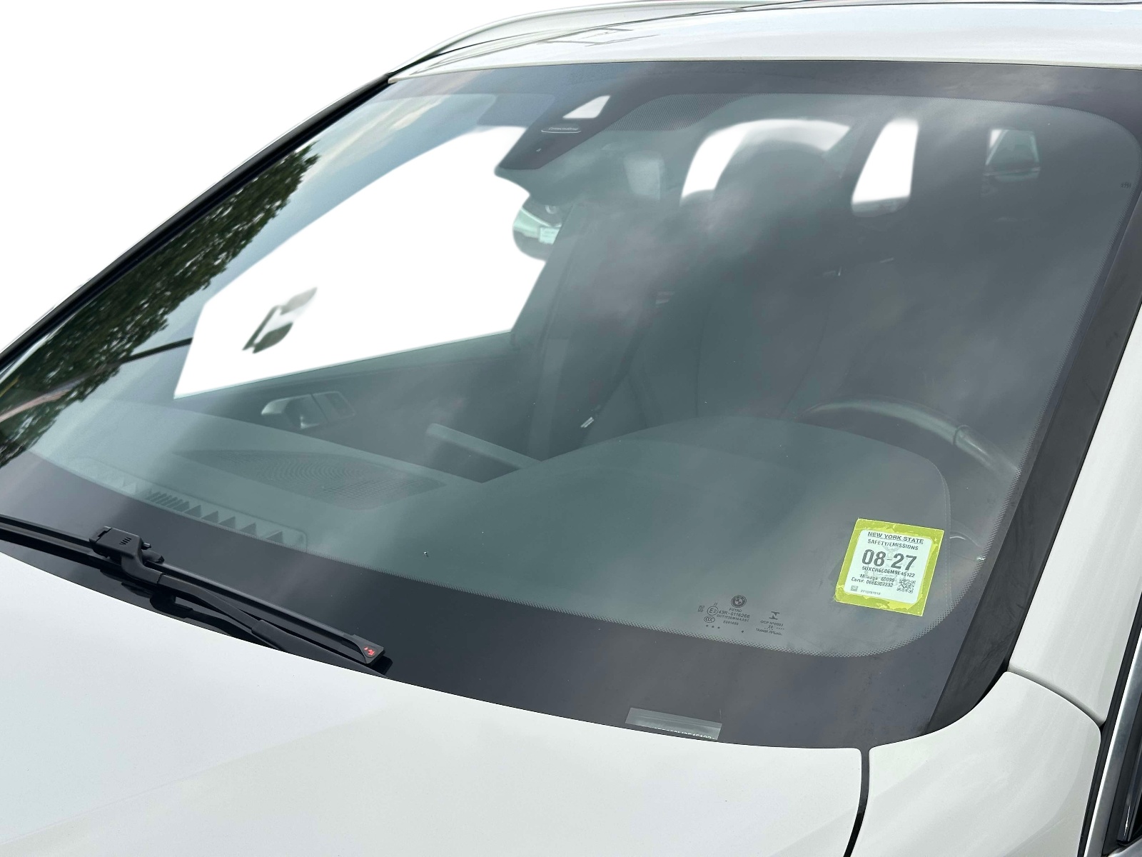 Used 2021 Alpine White BMW xDrive40i Sports Activity Vehicle image 9