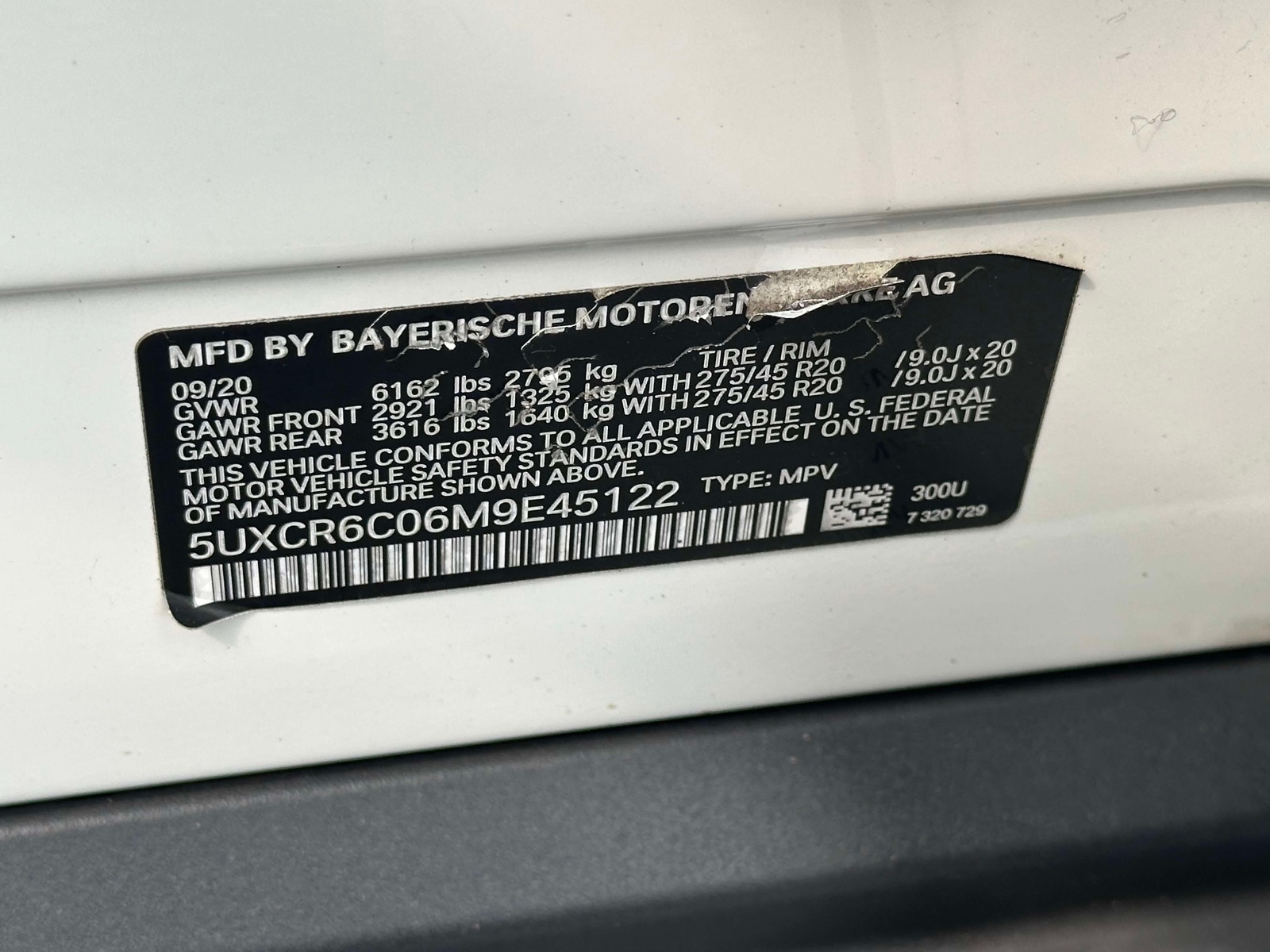 Used 2021 Alpine White BMW xDrive40i Sports Activity Vehicle image 24