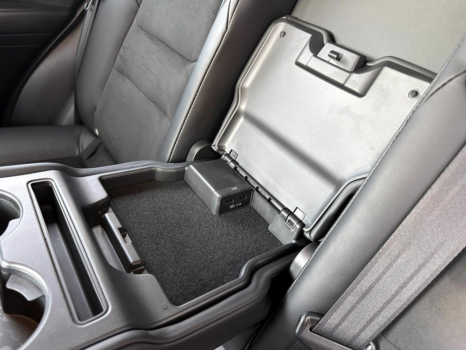 Used 2021 Jet Black Mica Mazda Touring AWD image 11