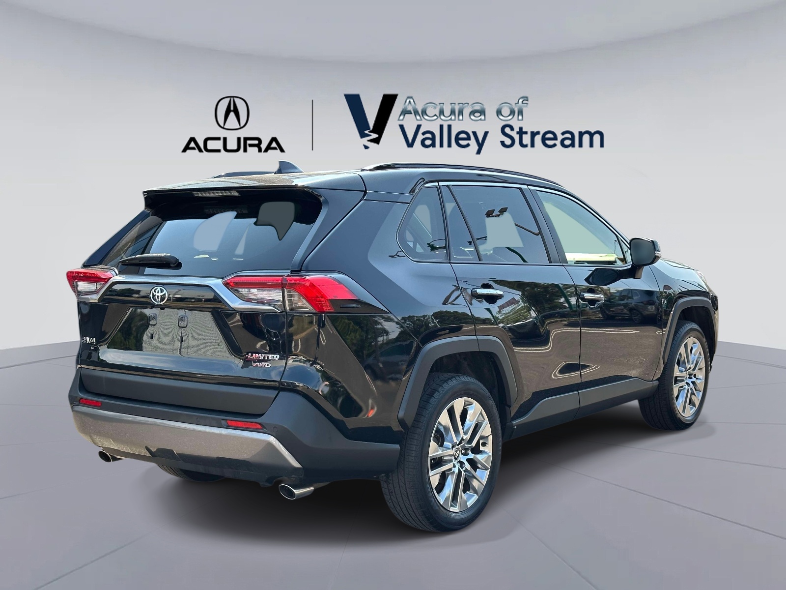 Used 2020 Black Toyota Limited AWD (Natl) image 5