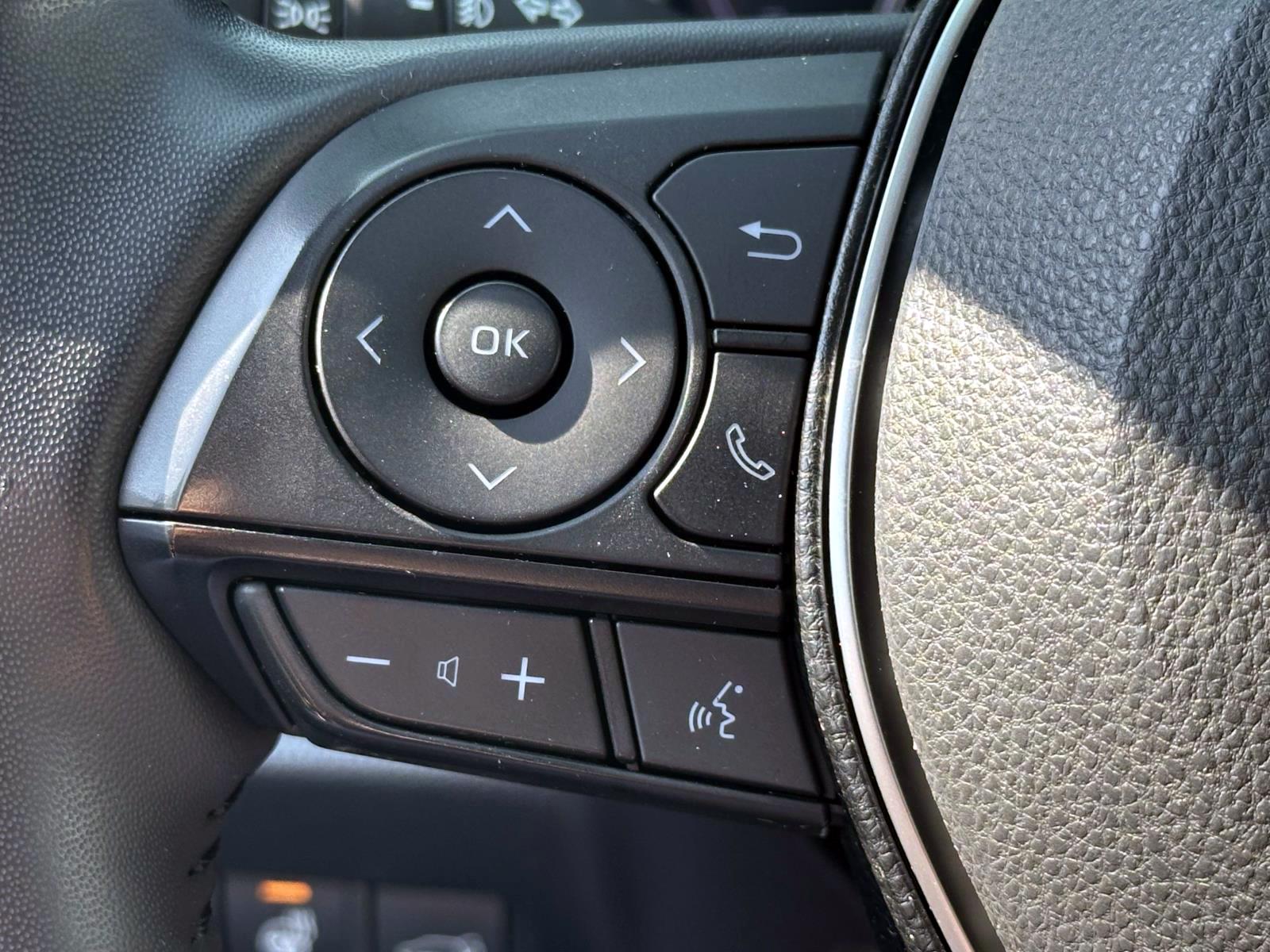 Used 2020 Black Toyota Limited AWD (Natl) image 22