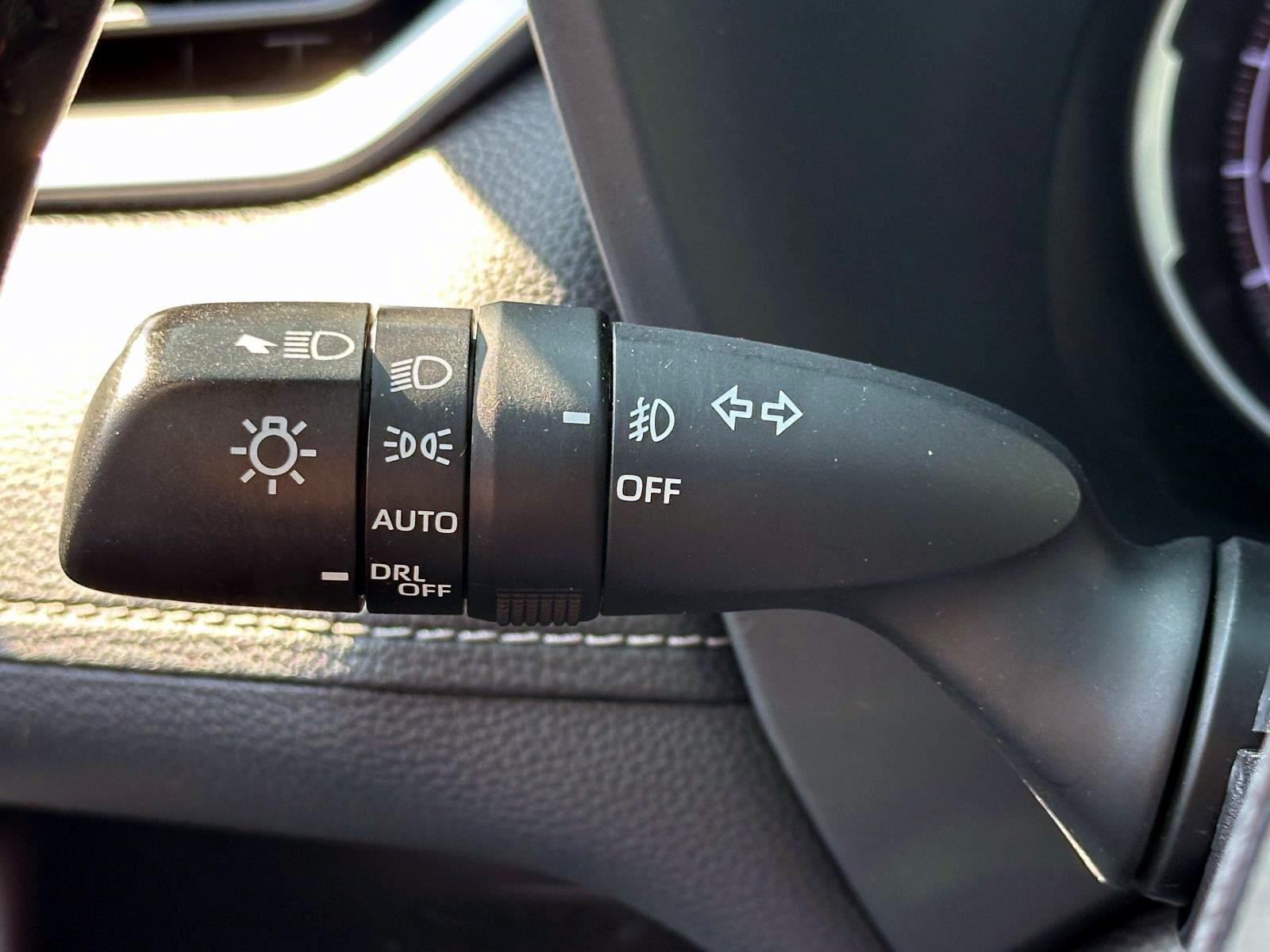 Used 2020 Black Toyota Limited AWD (Natl) image 24