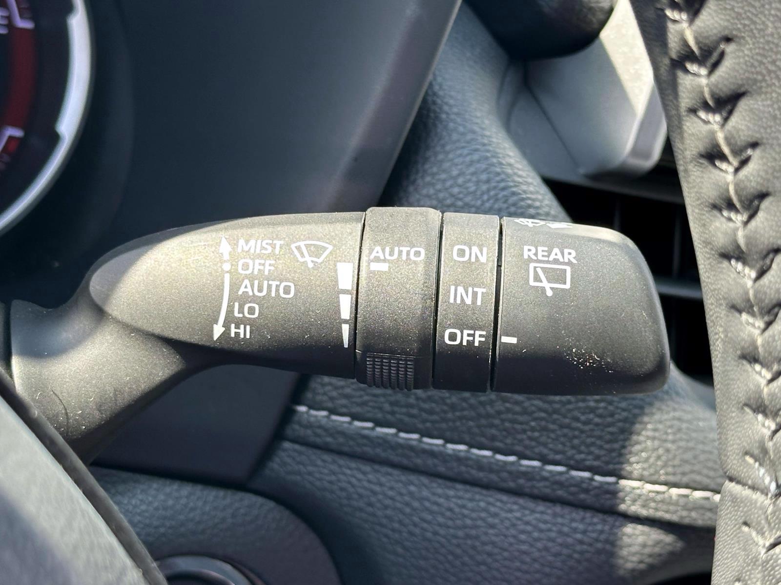 Used 2020 Black Toyota Limited AWD (Natl) image 25