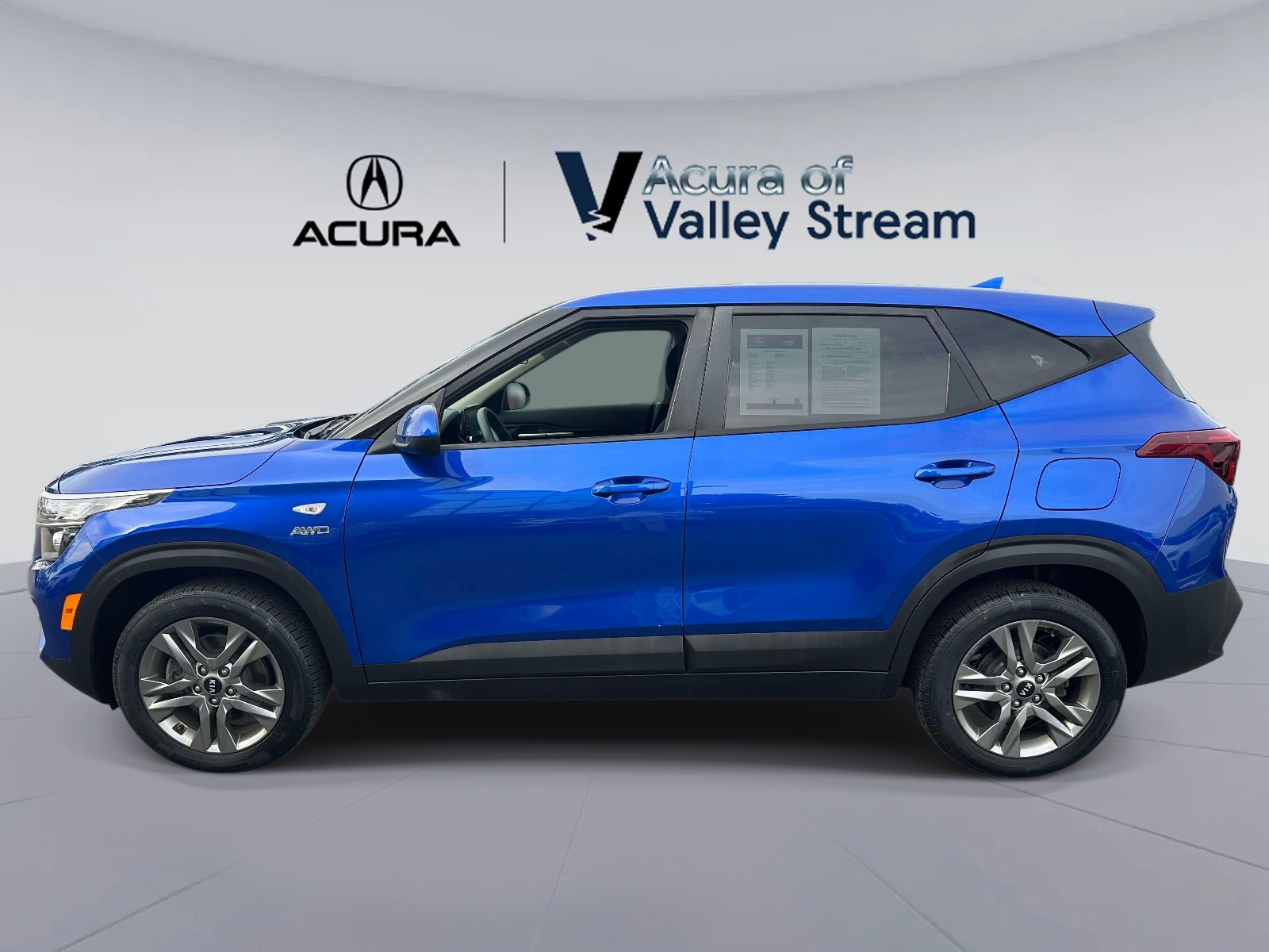 Used 2021 Neptune Blue Kia LX IVT AWD image 8