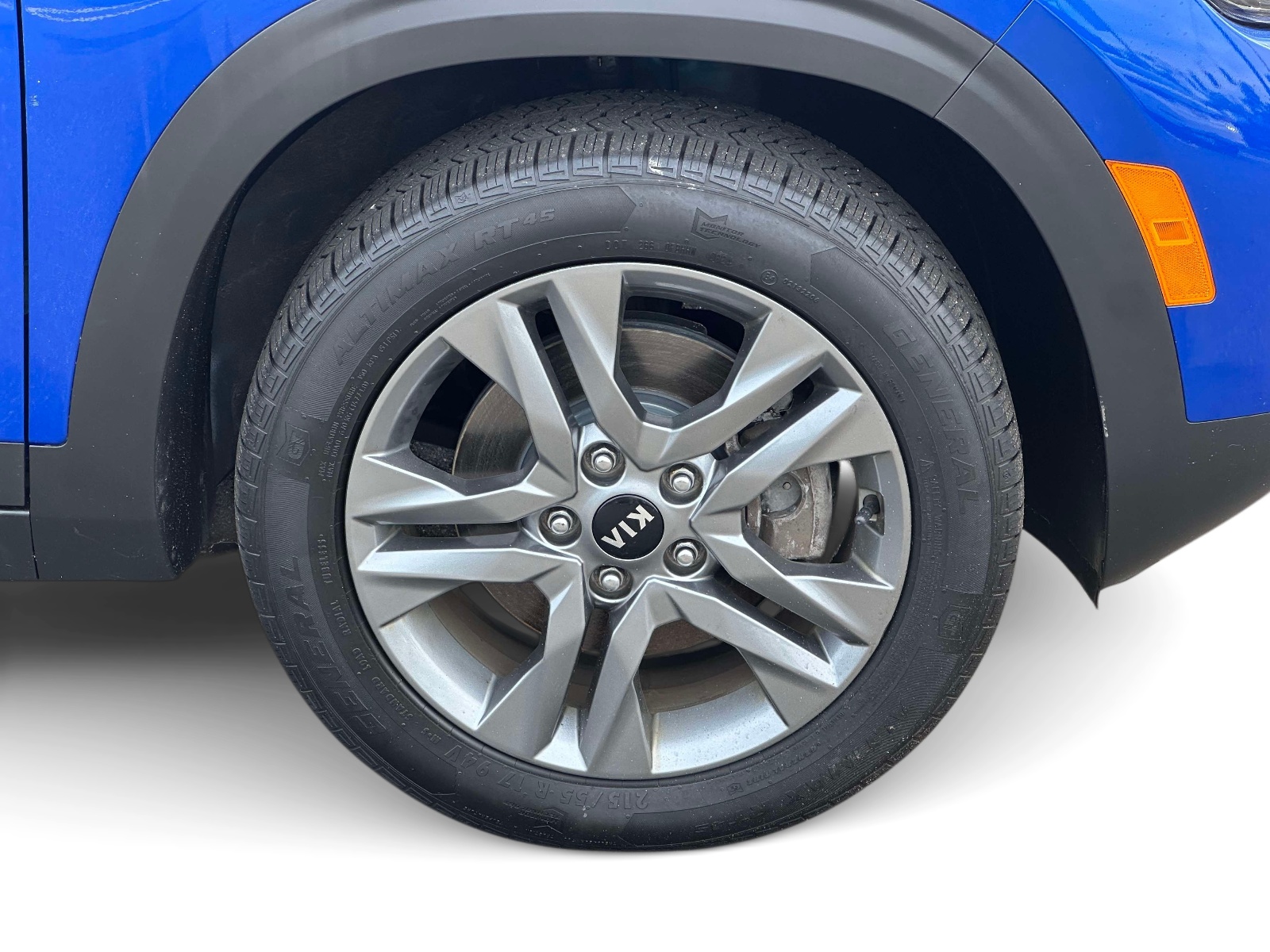Used 2021 Neptune Blue Kia LX IVT AWD image 10