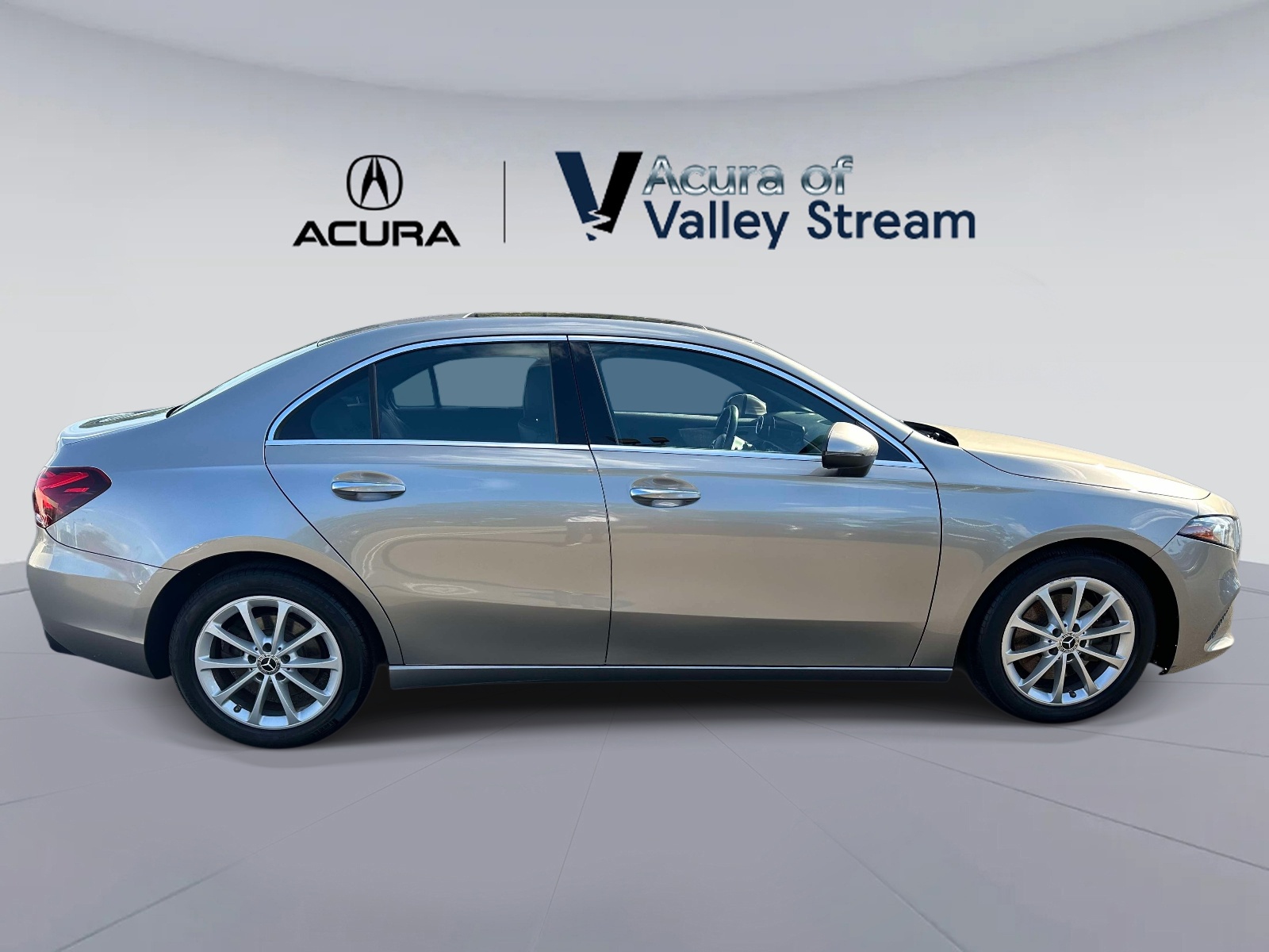Used 2020 Silver Mercedes-Benz A 220 4MATIC® Sedan image 4