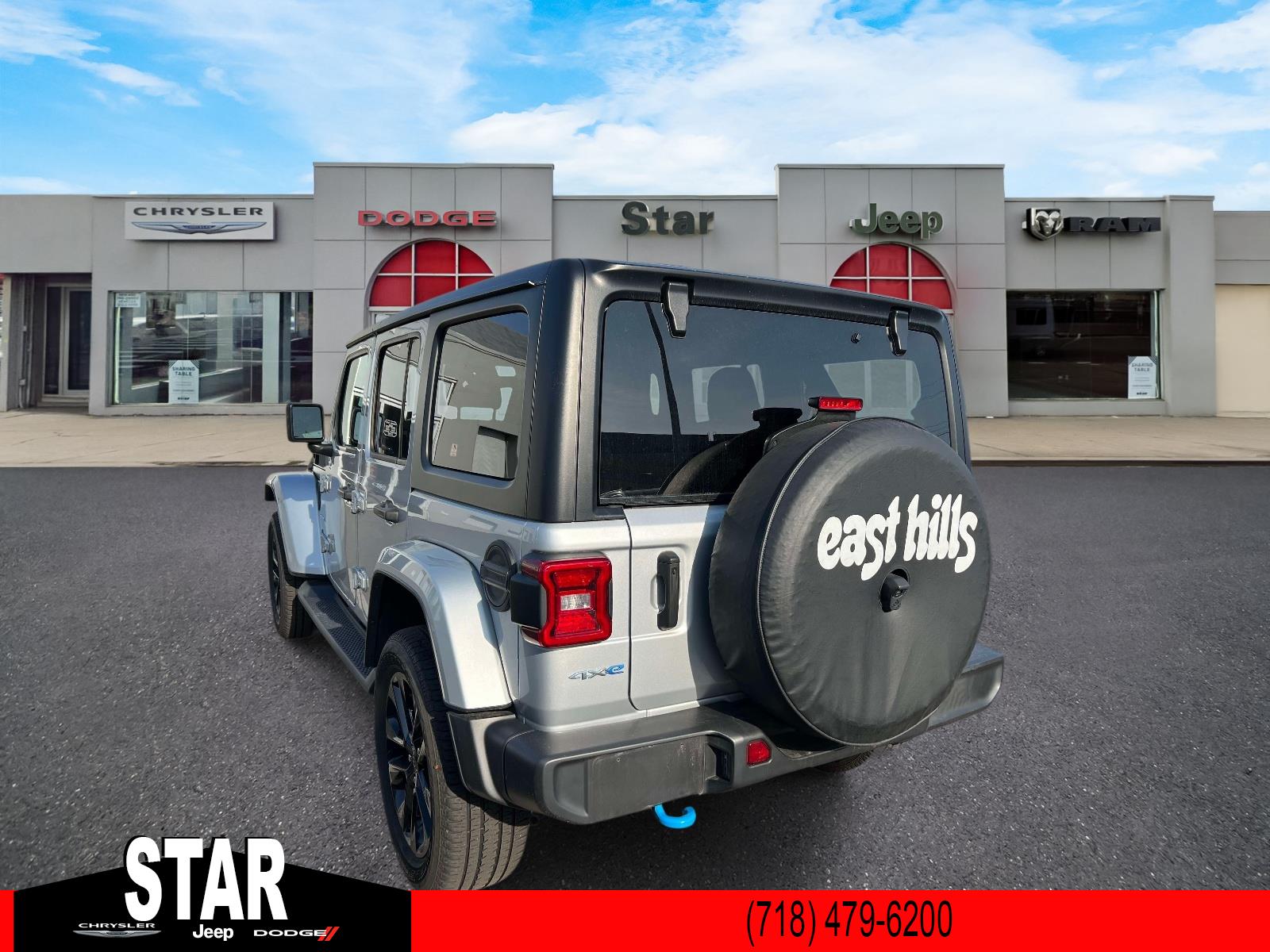 View vehicle photo 4