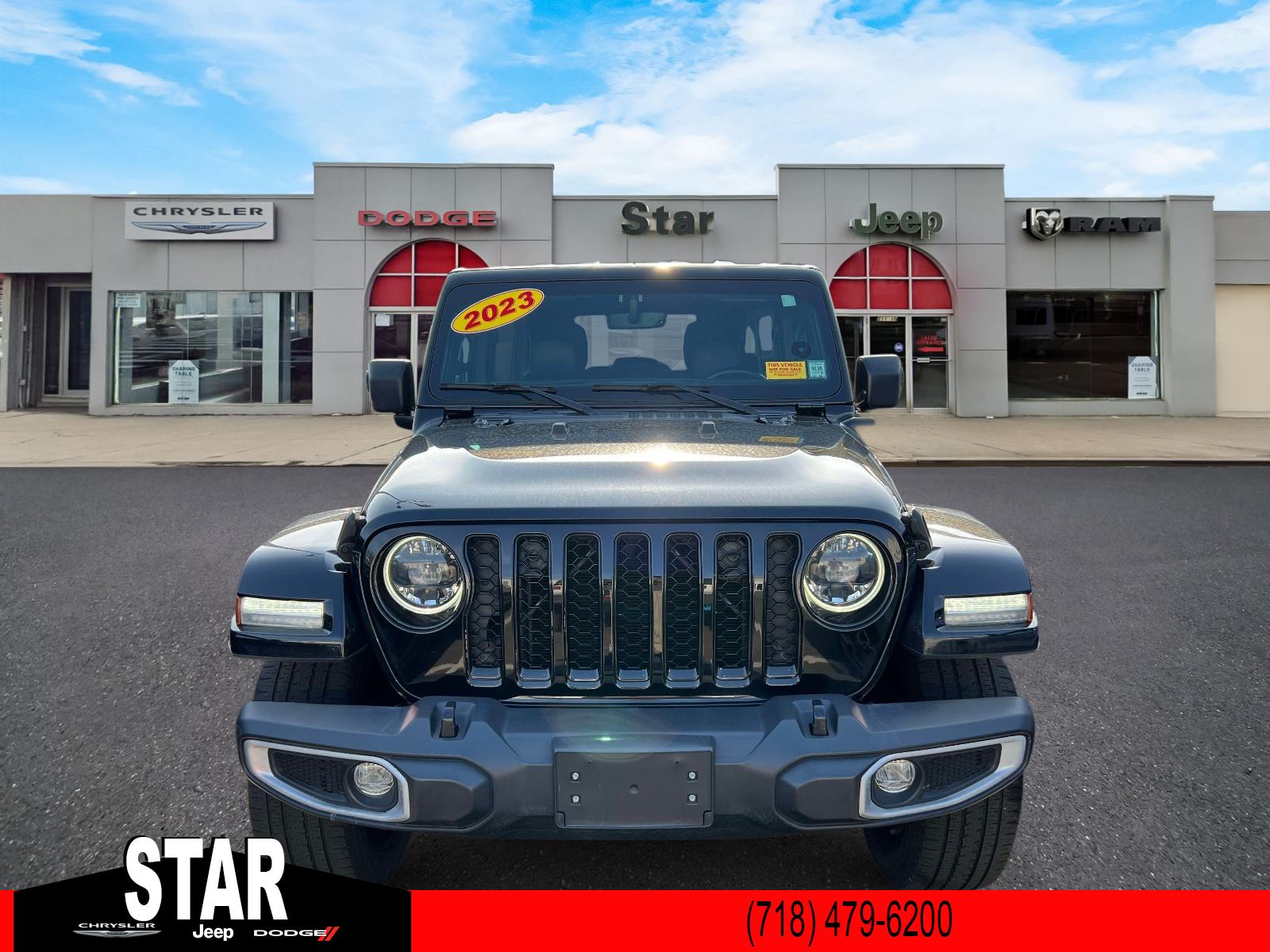 View vehicle photo 2