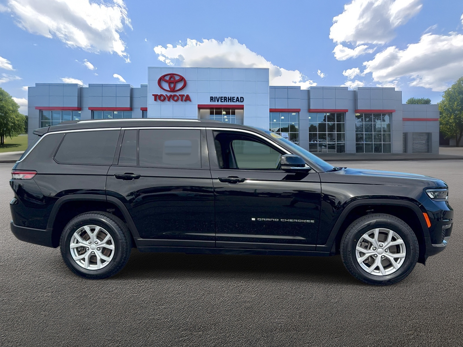 Used 2023 Jeep Grand Cherokee L SUV