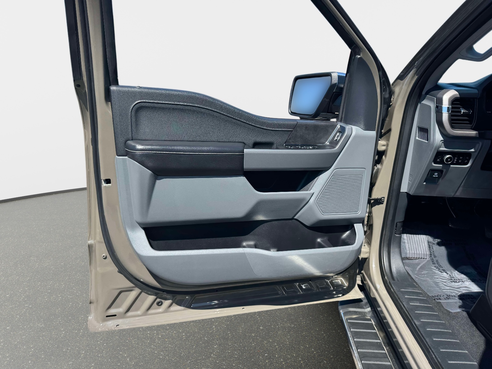 Used 2025 Ford F-150 Truck