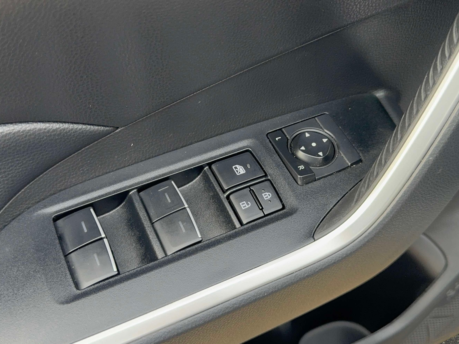 Used 2025 Toyota RAV4 SUV