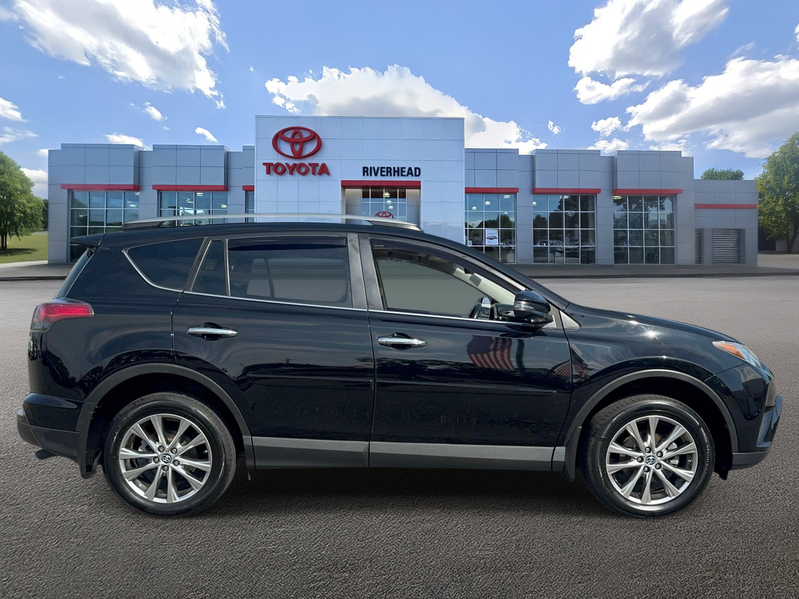 Used 2018 Toyota RAV4 SUV