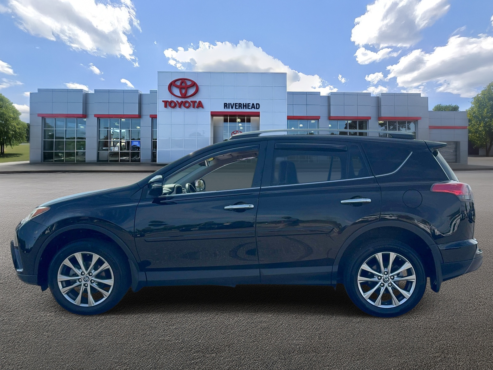 Used 2018 Toyota RAV4 SUV