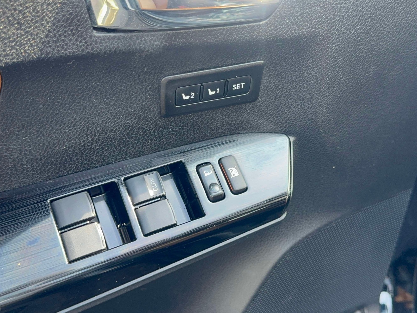 Used 2018 Toyota RAV4 SUV