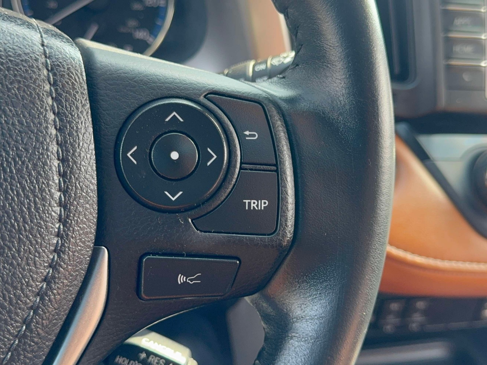 Used 2018 Toyota RAV4 SUV