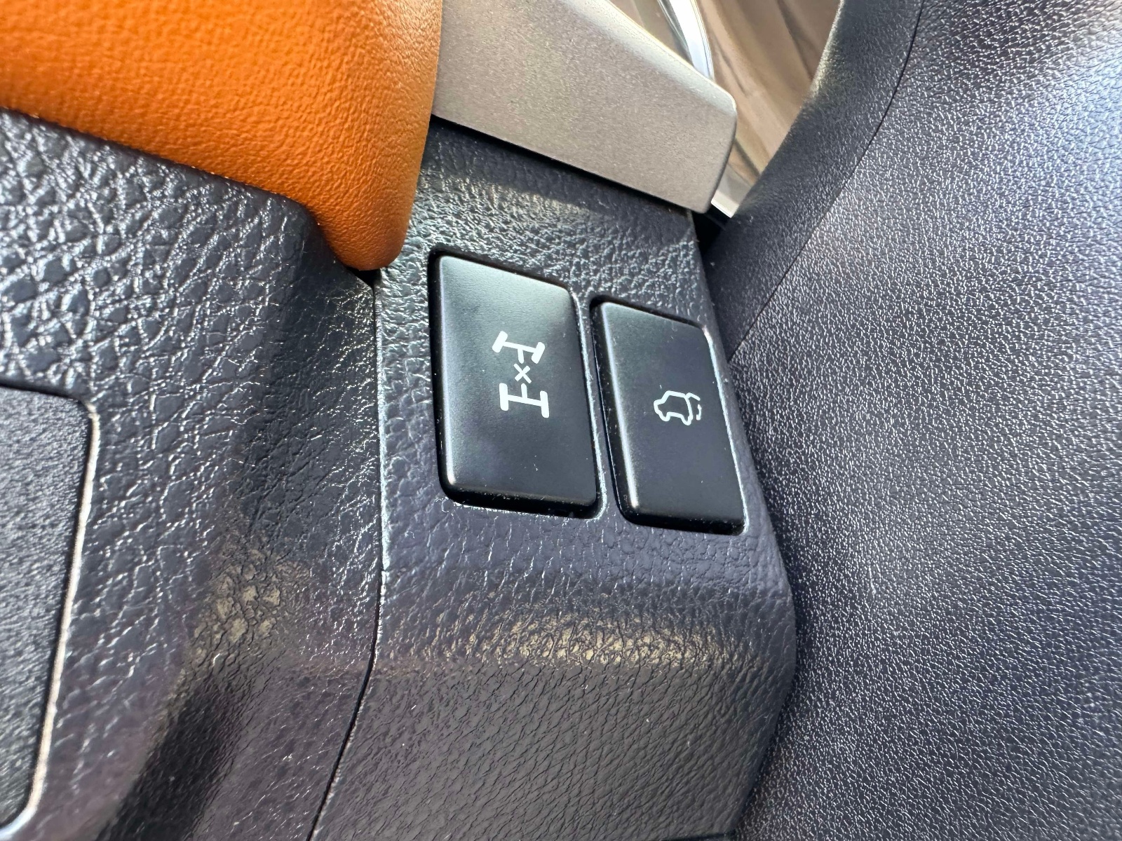 Used 2018 Toyota RAV4 SUV