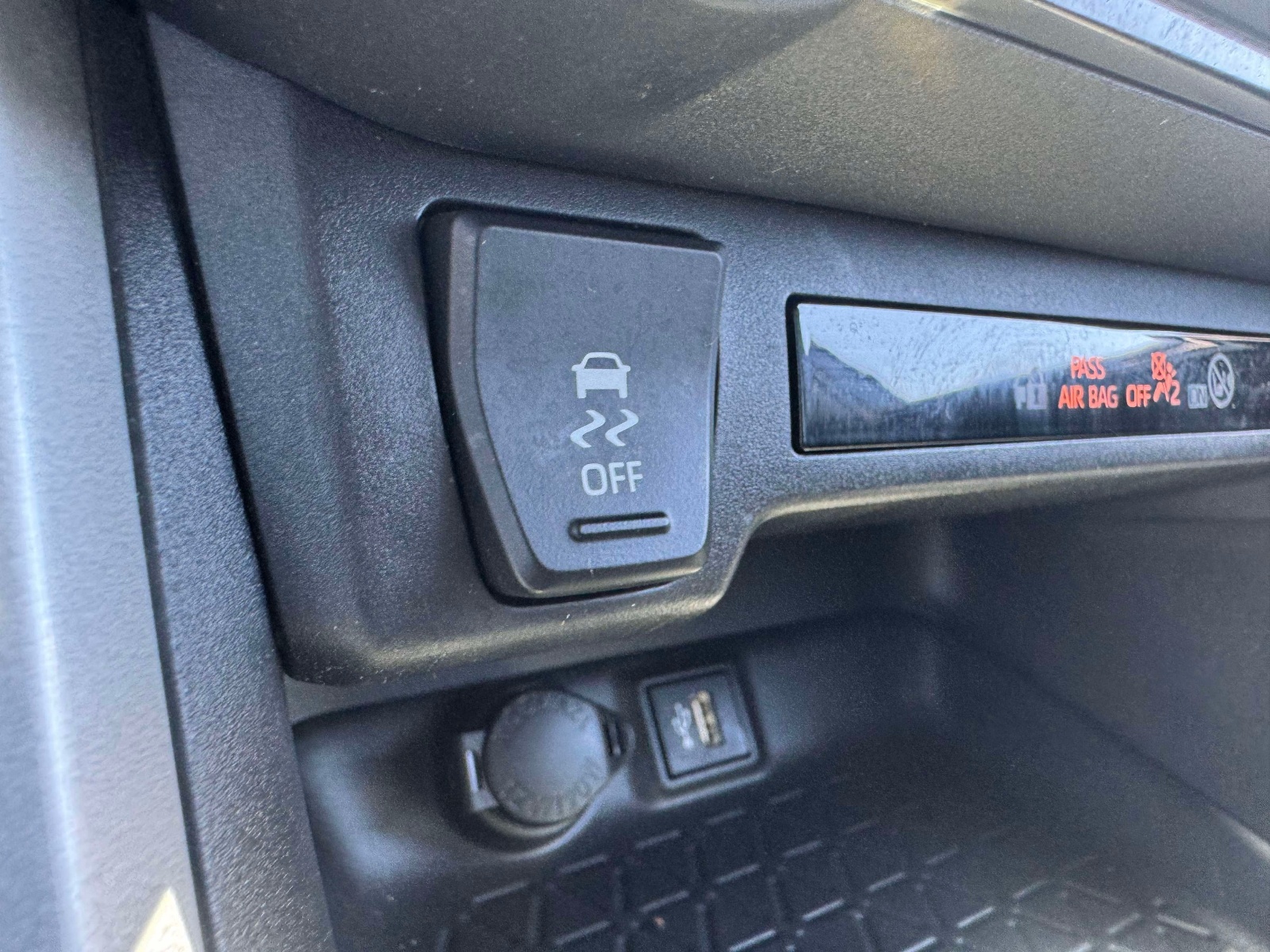 Used 2025 Toyota RAV4 SUV
