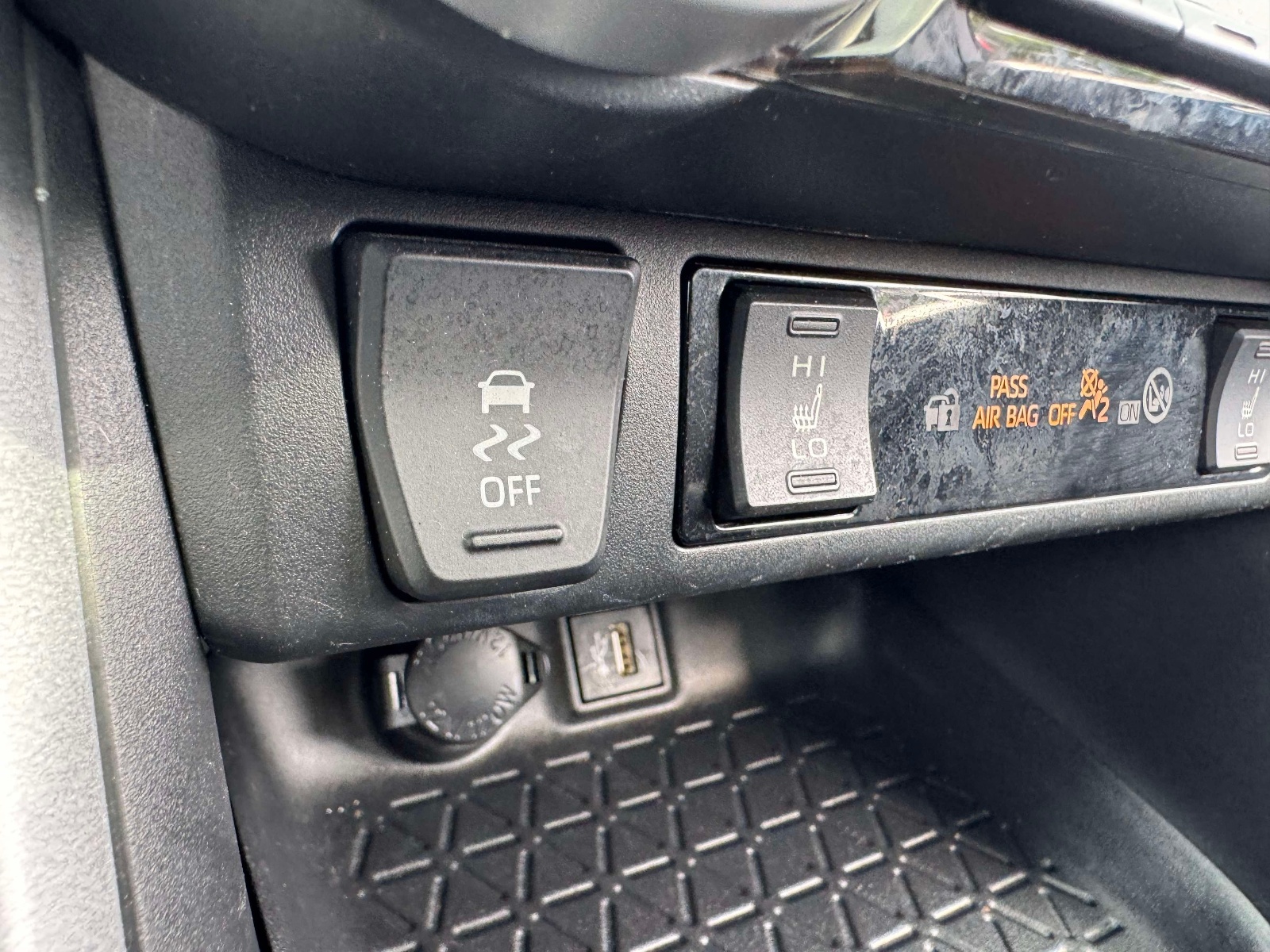 Used 2023 Toyota RAV4 SUV