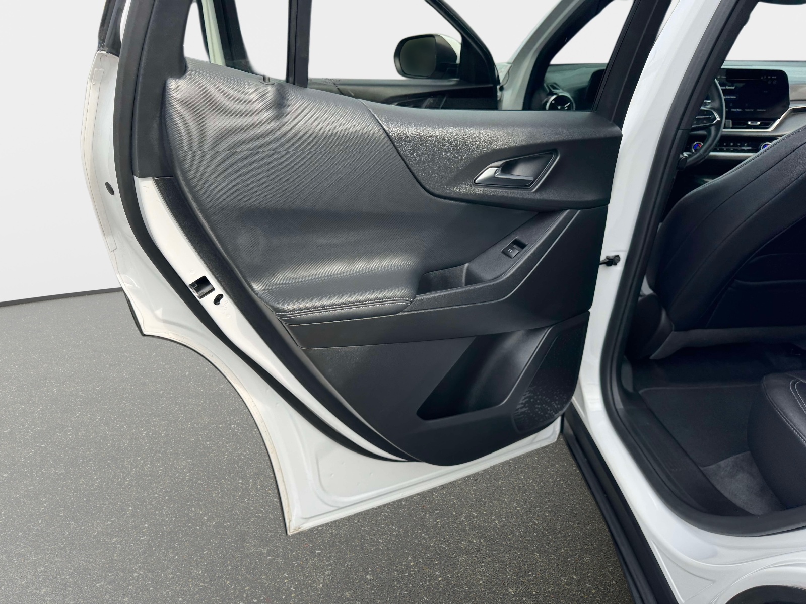 Used 2025 Chevrolet Equinox SUV