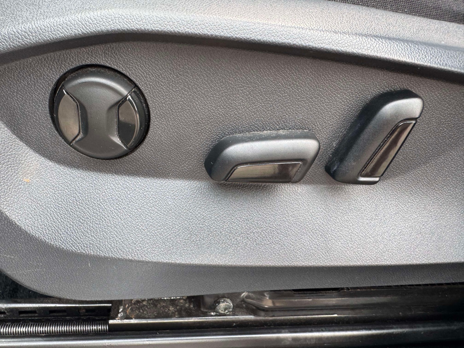 Used 2022 Volkswagen Tiguan SUV