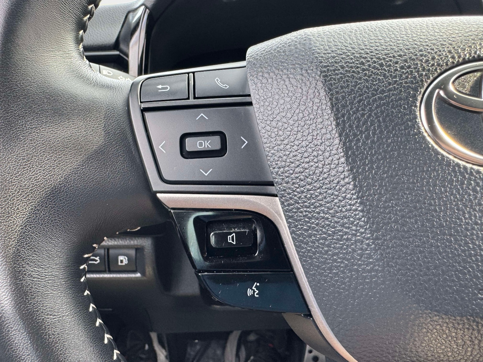 Used 2025 Toyota Camry Sedan