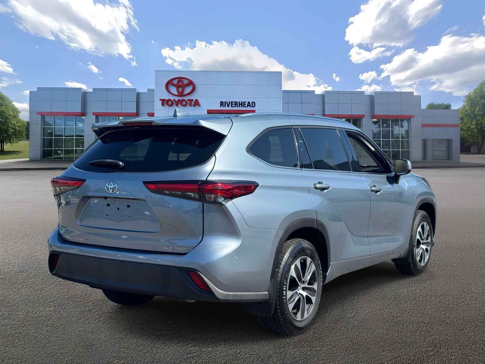 Used 2021 Toyota Highlander SUV
