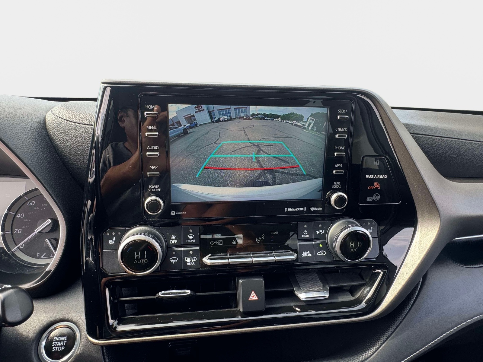 Used 2020 Toyota Highlander SUV