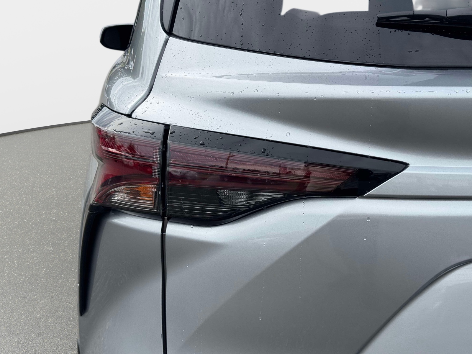 Used 2023 Toyota Sienna Van