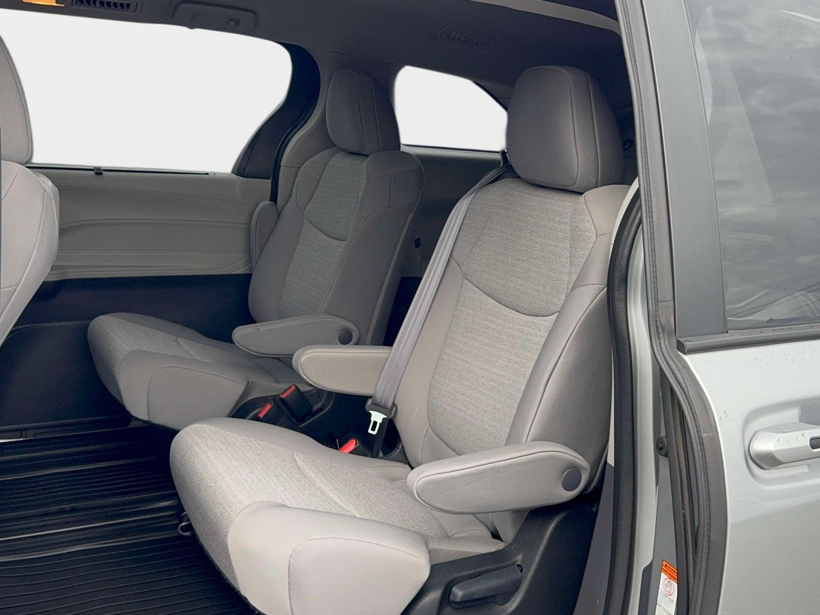 Used 2023 Toyota Sienna Van