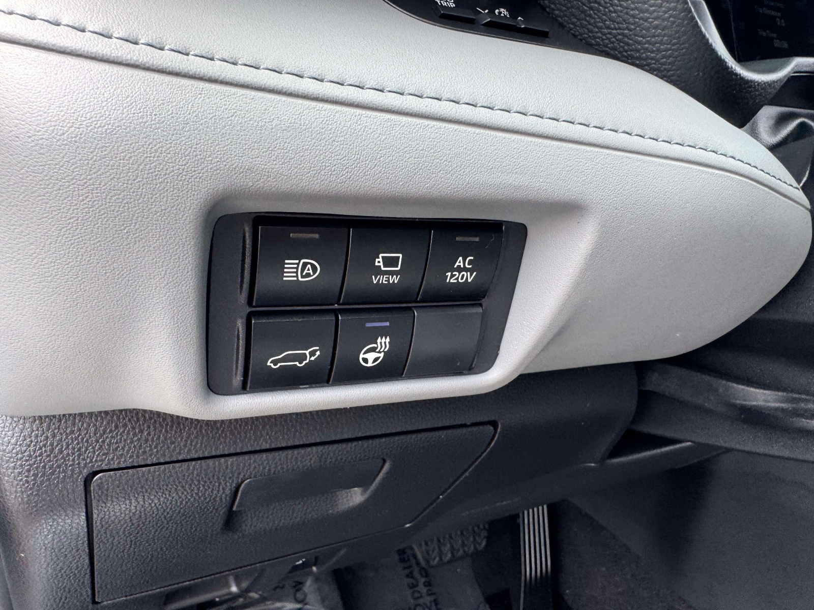 Used 2023 Toyota Highlander Hybrid SUV