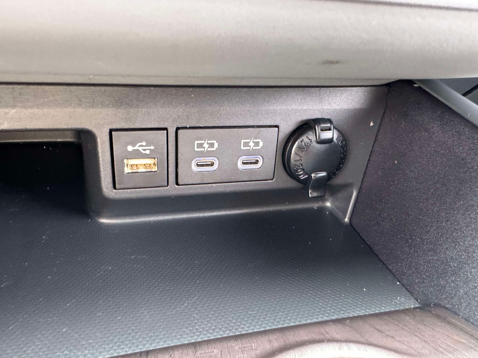 Used 2023 Toyota Highlander Hybrid SUV
